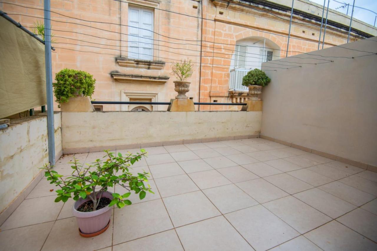 Valletta Grand Central 外观 照片